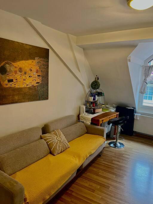 Apartment Near Central Station Цюрих Екстериор снимка